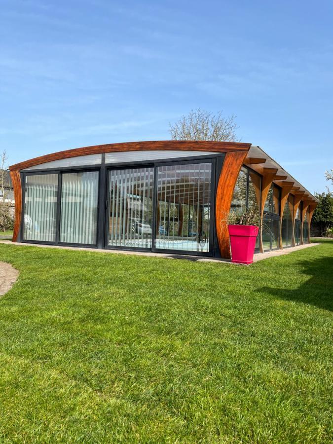 Avec Piscine
